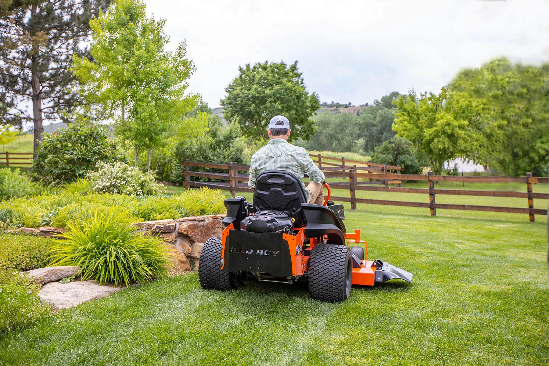 Bad Boy ZT Avenger 54" Residential Zero-Turn Mower w/ 25hp Kohler 7000