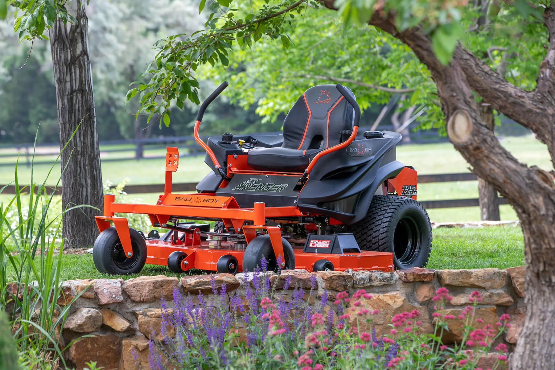 Bad Boy ZT Avenger 54" Residential Zero-Turn Mower w/ 25hp Kohler 7000