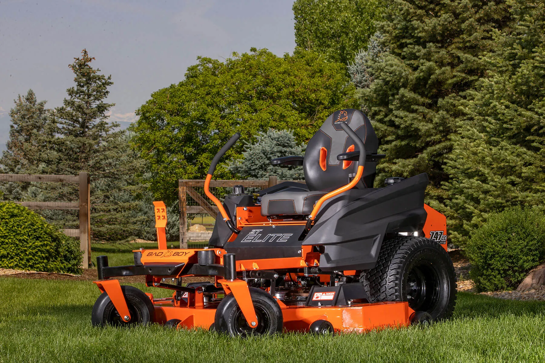Bad Boy ZT Elite 48" Residential Zero-Turn Mower w/ 25hp Briggs CXI25