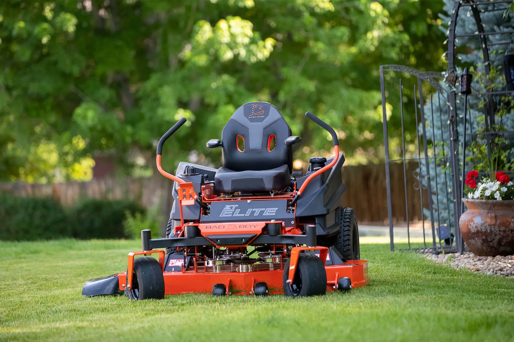 Bad Boy ZT Elite 48" Residential Zero-Turn Mower w/ 25hp Kohler 7000