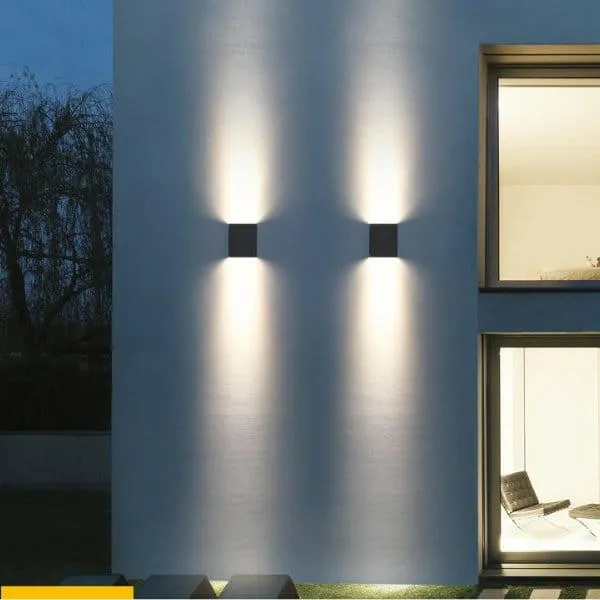 Barak Outdoor Wall Lamp