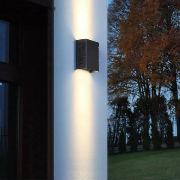 Barak Outdoor Wall Lamp