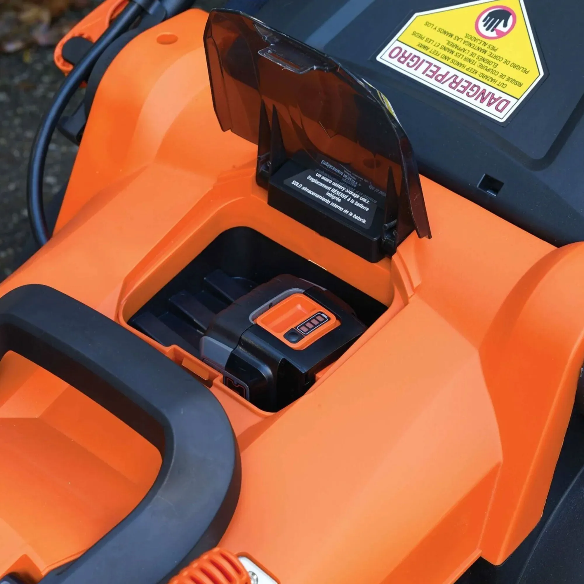 BLACK DECKER 40V Cordless Electric Walk Behind Lawn Mower w/Battery & Charger