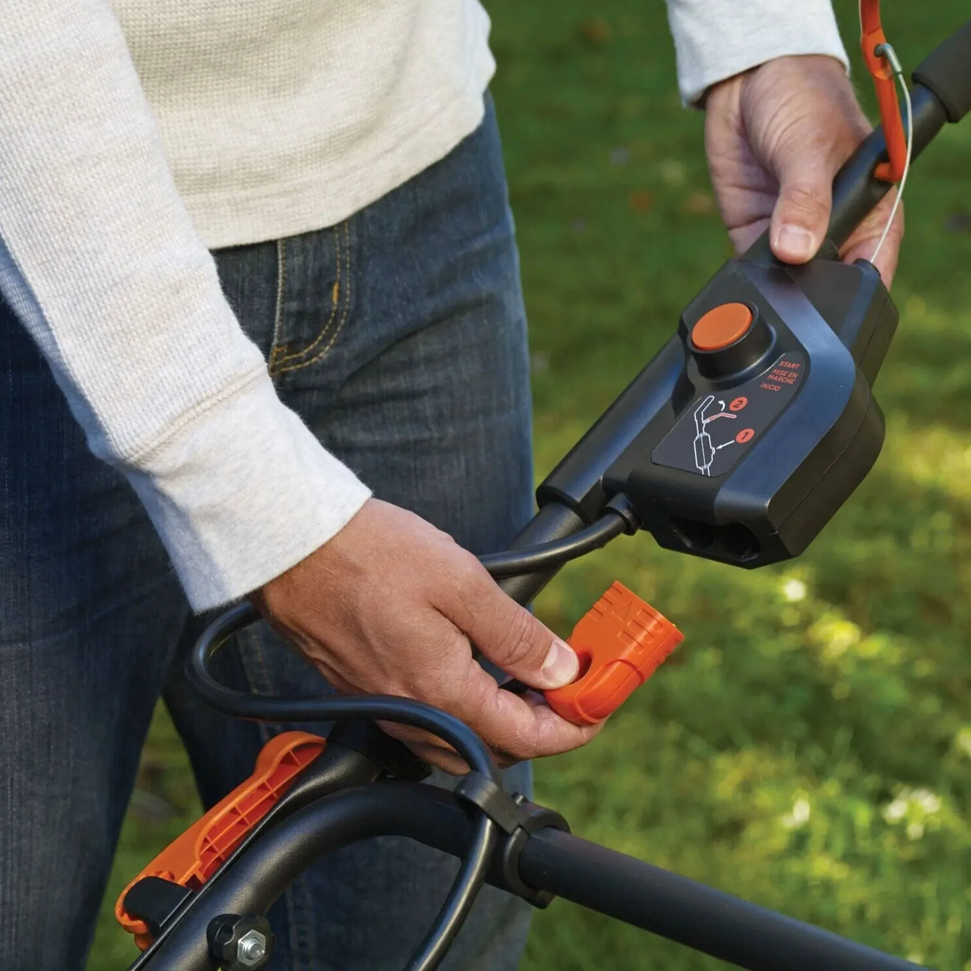 BLACK DECKER 40V Cordless Electric Walk Behind Lawn Mower w/Battery & Charger