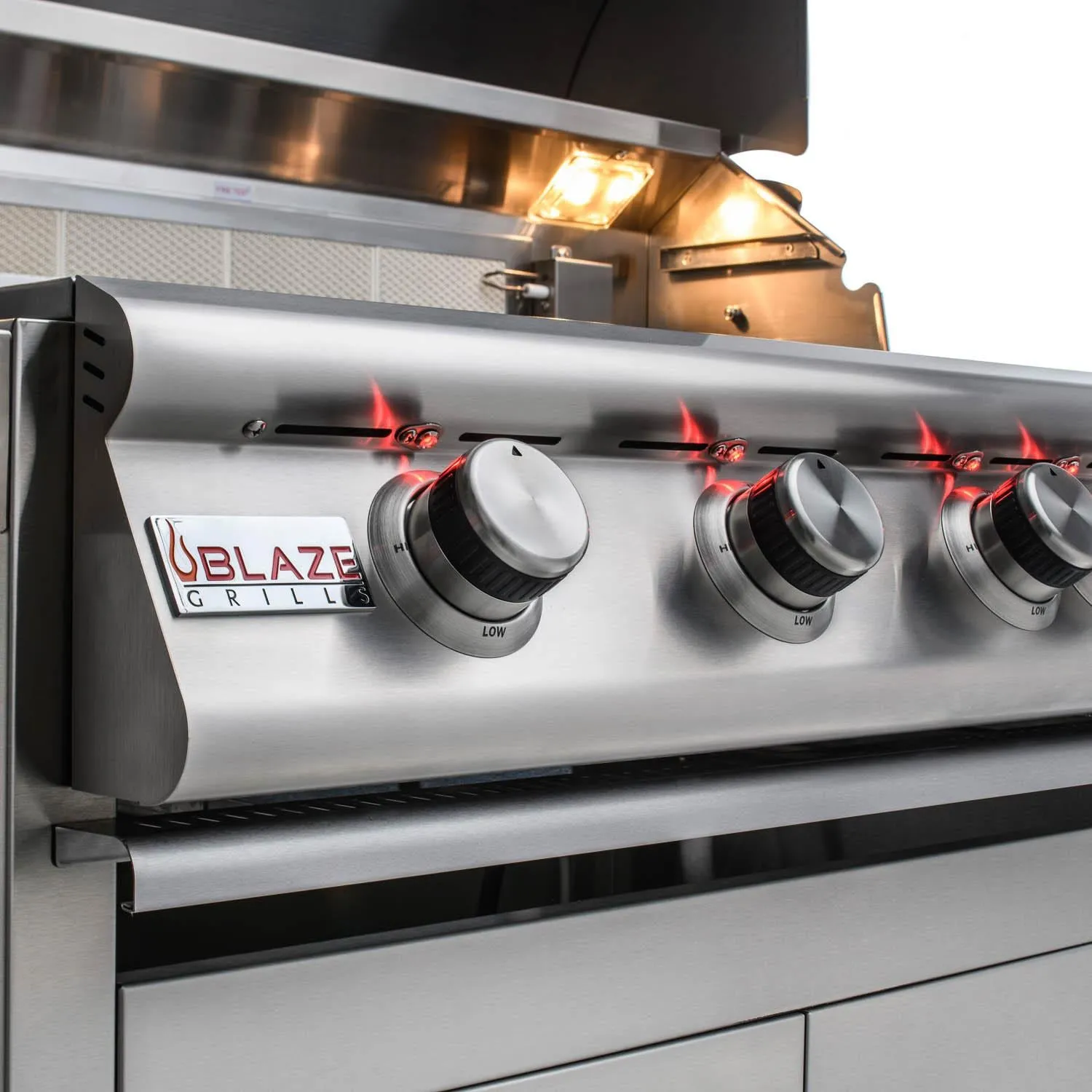 Blaze Premium LTE Marine Grade 32-Inch 4-Burner Freestanding Liquid Propane Grill With Rear Infrared Burner & Grill Lights