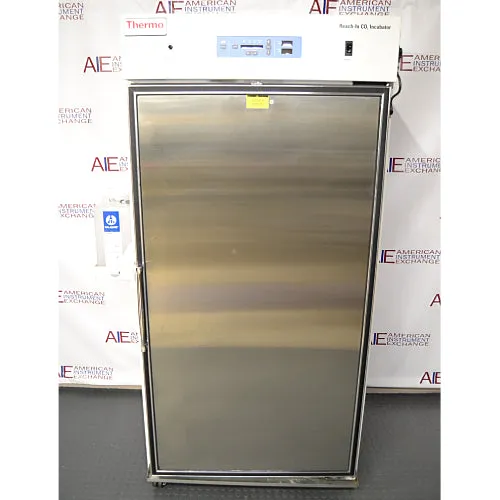 Forma 3950 reach-in incubator