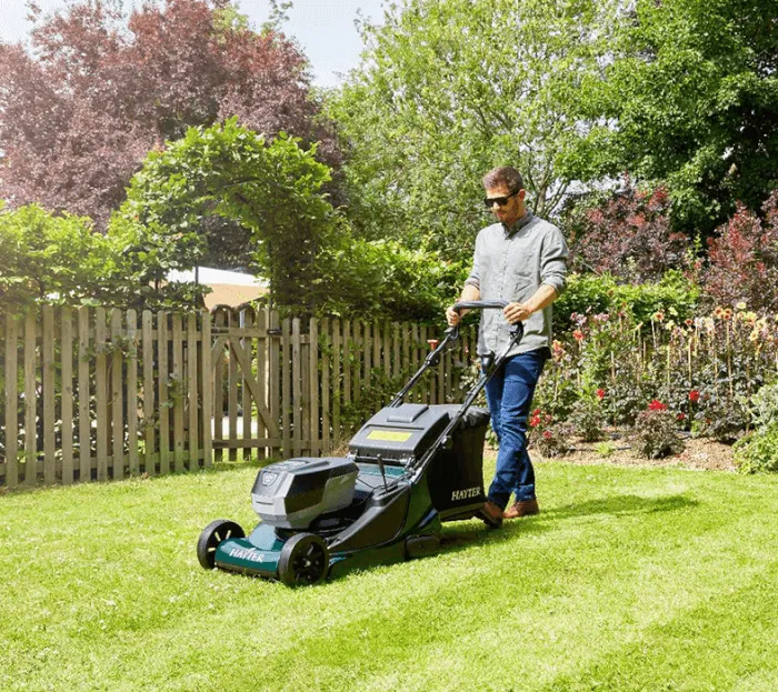 Hayter Harrier 48 Cordless Variable Speed Lawn Mower