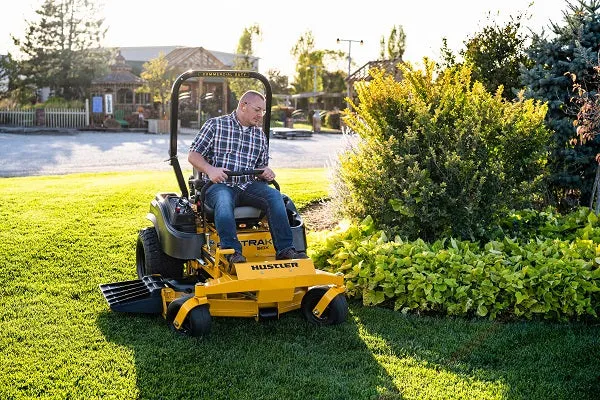 Hustler FasTrak SDX 54" Commercial Zero-Turn Mower w/ Kawasaki FX691 (22HP)