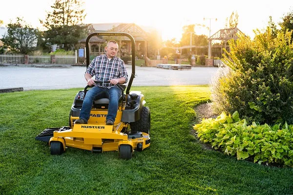 Hustler FasTrak SDX 54" Commercial Zero-Turn Mower w/ Kawasaki FX691 (22HP)