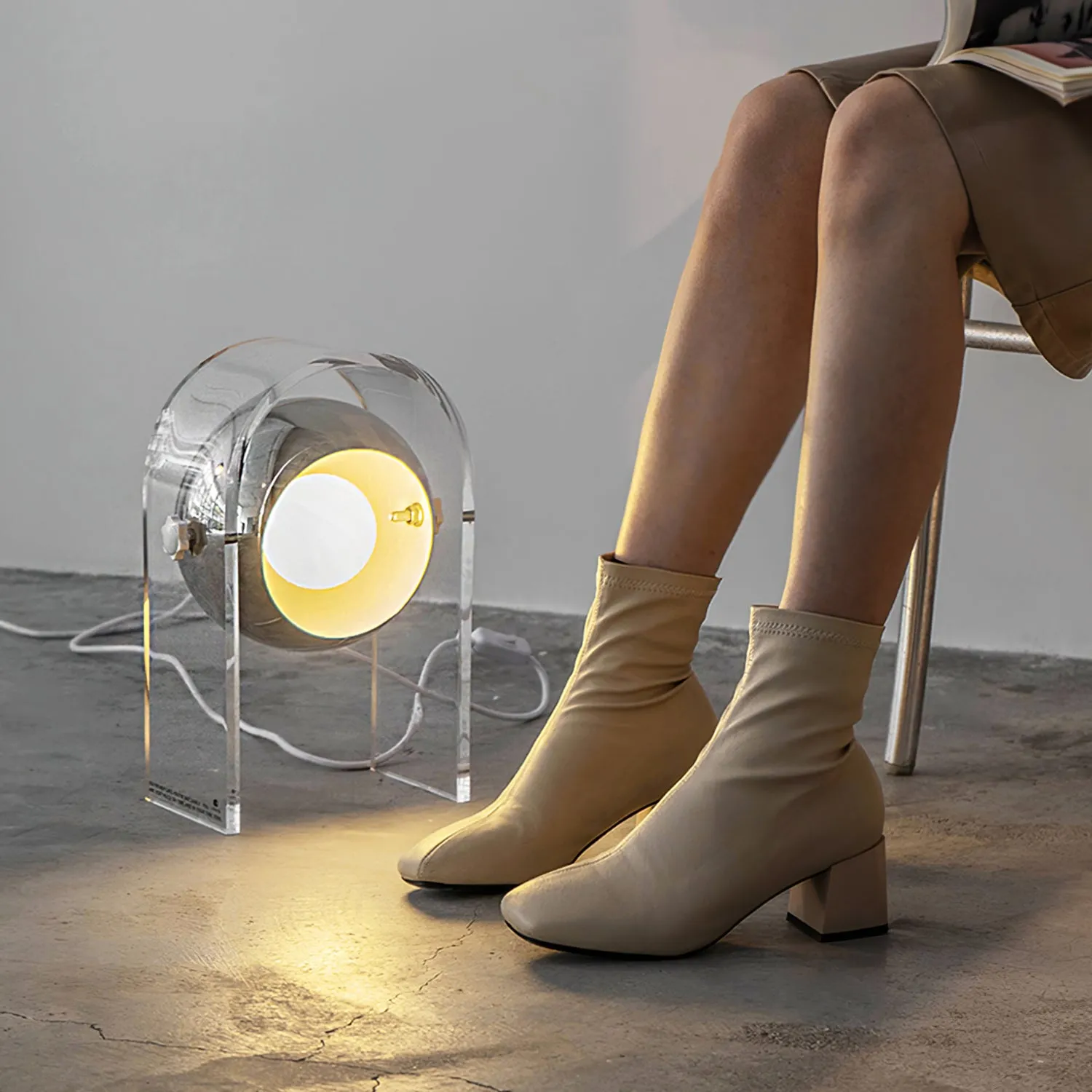 Insta Sensorette Table Lamp