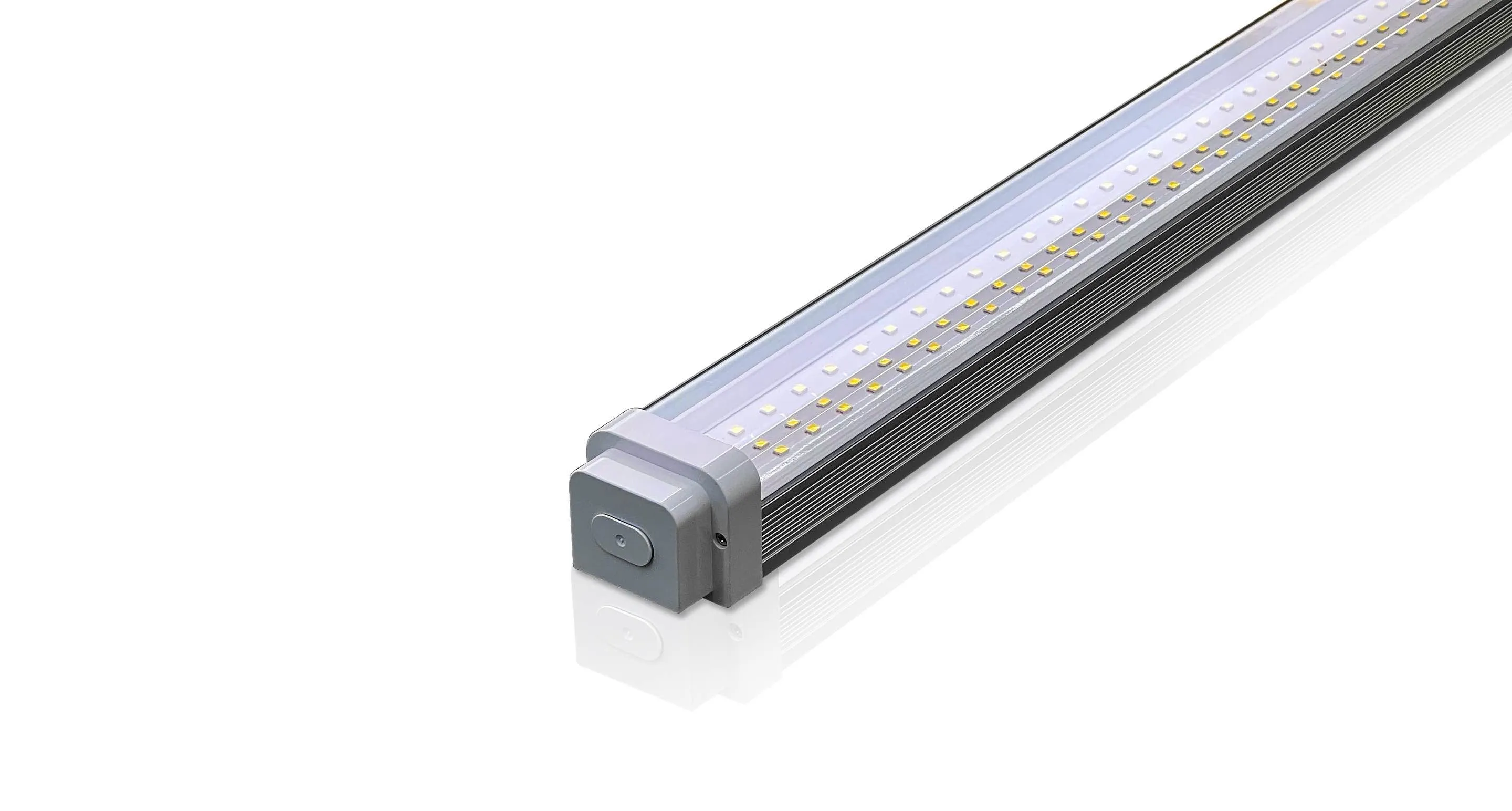 Linkable IP55 WATER PROOF LED SHOP LIGHT 4FT 40W 5,600 LUMENS 100-277VAC ETL, DLC LISTED
