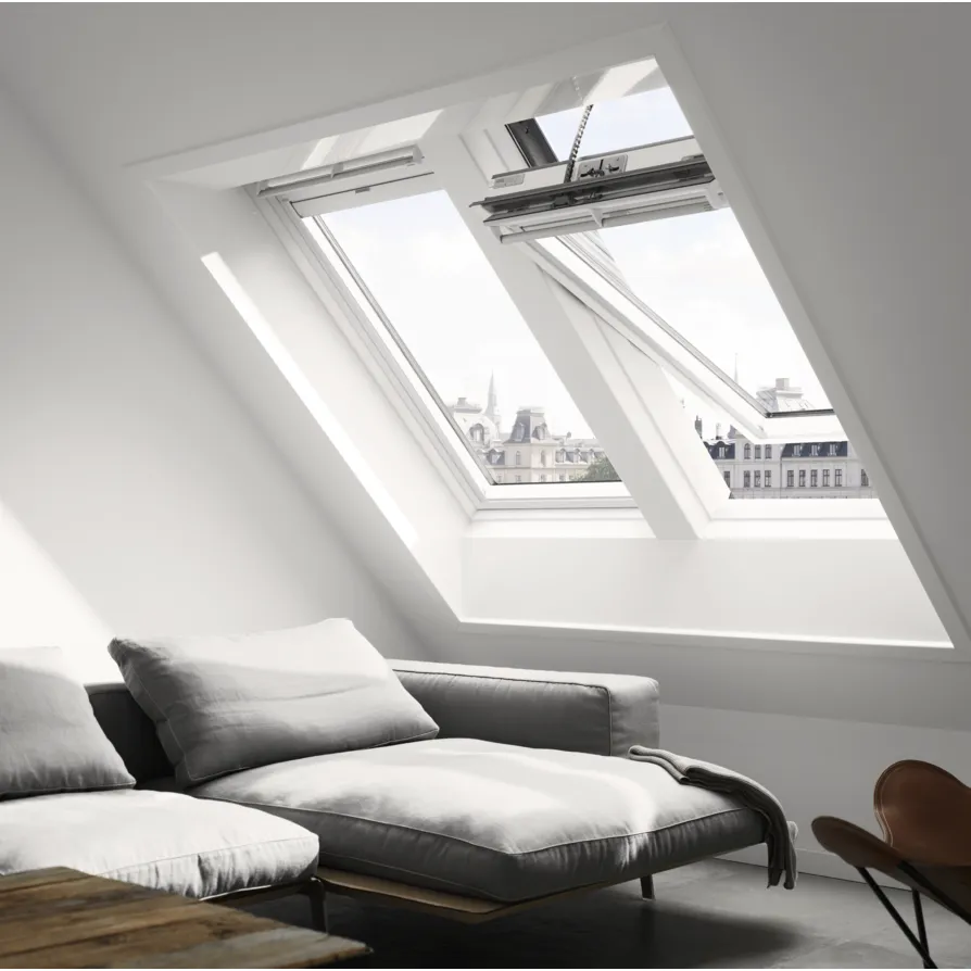VELUX GGL CK06 206721U Triple Glazed High Energy Efficiency White Painted INTEGRA® Electric Window (55 x 118 cm)